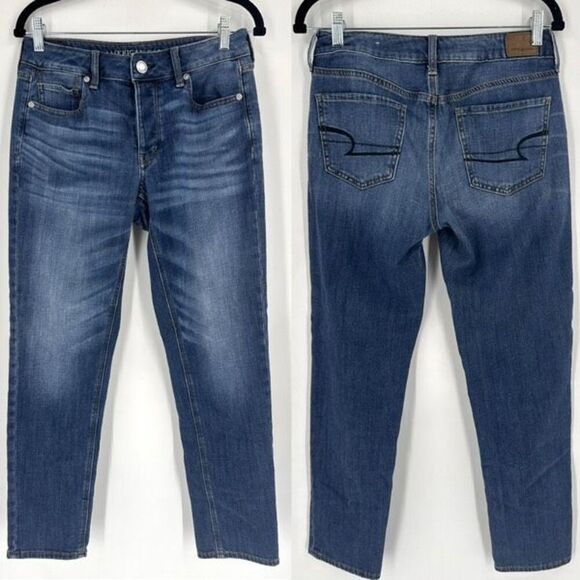 American Eagle Tomgirl Button Fly Mid Rise Jeans Size 4 Medium Blue Tom girl - Picture 1 of 16